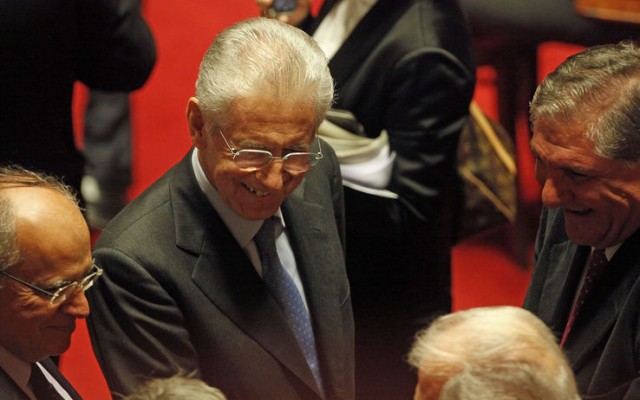 Monti convince il Senato con “rigore ed equità”, ma le famiglie italiane soffrono